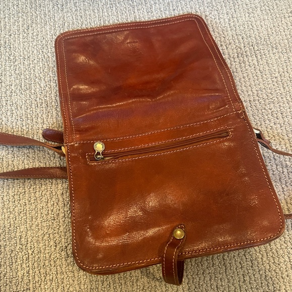Italian Leather Crossbody Purse — Accordion-Style Small Satchel w Pockets - Picture 7 of 10